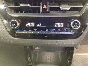 Toyota Corolla Cross 1.8 Hybrid GR-Sport - Image 15