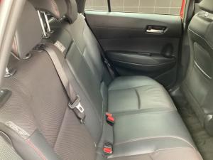 Toyota Corolla Cross 1.8 Hybrid GR-Sport - Image 17