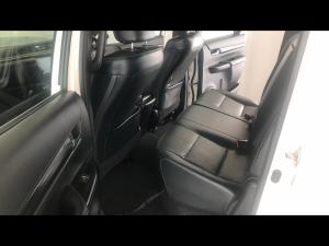 Toyota Hilux 2.8GD-6 double cab 4x4 Legend 50 - Image 11