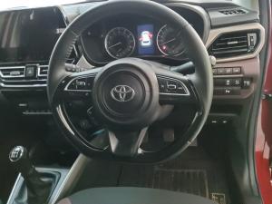 Toyota Starlet Cross 1.5 XR manual - Image 8