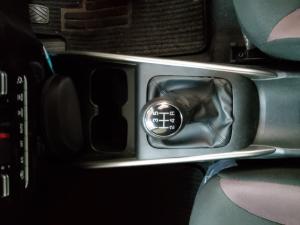 Toyota Starlet Cross 1.5 XR manual - Image 12