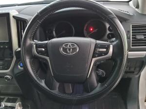 Toyota Land Cruiser 200 4.5D-4D V8 VX - Image 8