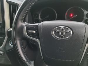 Toyota Land Cruiser 200 4.5D-4D V8 VX - Image 9