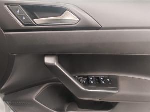 Volkswagen Polo 1.0 TSI - Image 10