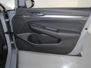 Volkswagen Golf 1.4 TSI R-LINE Tiptronic - Image 15
