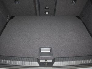 Volkswagen Golf 1.4 TSI R-LINE Tiptronic - Image 8