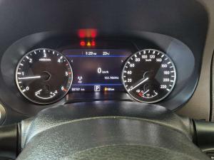 Nissan Navara 2.5DDTI LE/LE Plus automatic D/C - Image 13