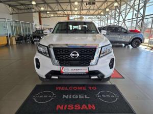 Nissan Navara 2.5DDTI LE/LE Plus automatic D/C - Image 2