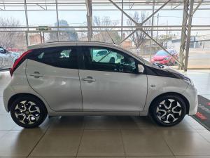 Toyota Aygo 1.0 X-CITE - Image 6