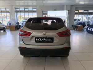 Nissan Qashqai 1.2T Visia - Image 4