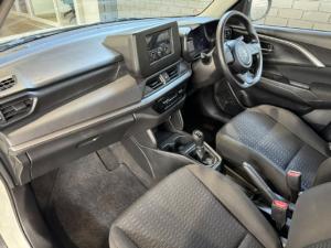 Suzuki Swift 1.2 GL - Image 13