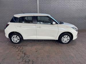 Suzuki Swift 1.2 GL - Image 7