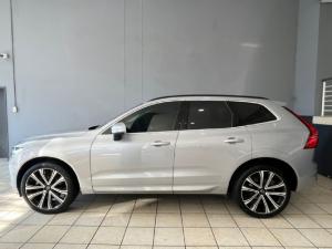 Volvo XC60 B5 Momentum - Image 2