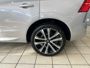 Volvo XC60 B5 Momentum - Image 6