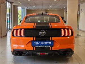 Ford Mustang 5.0 GT fastback - Image 5