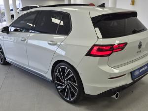 Volkswagen Golf GTI - Image 3