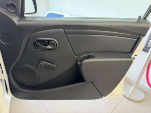 Nissan NP200 1.6 Safety PackS/C - Image 19