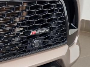 Land Rover Discovery Sport P300e R-Dynamic HSE - Image 25