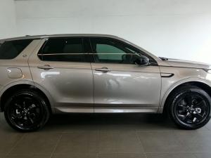 Land Rover Discovery Sport P300e R-Dynamic HSE - Image 2