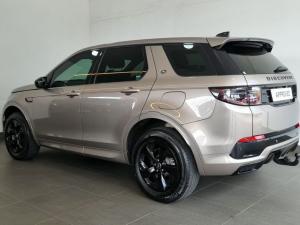 Land Rover Discovery Sport P300e R-Dynamic HSE - Image 5