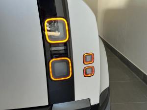 Land Rover Defender 110 D350 X-Dynamic HSE - Image 15