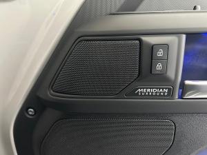 Land Rover Defender 110 D350 X-Dynamic HSE - Image 23