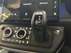 Land Rover Defender 110 D350 X-Dynamic HSE - Image 27
