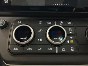 Land Rover Defender 110 D350 X-Dynamic HSE - Image 28