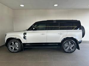 Land Rover Defender 110 D350 X-Dynamic HSE - Image 3