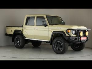 Toyota Land Cruiser 79 2.8GD-6 double cab auto - Image 1
