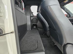 Toyota Hilux 2.8GD-6 Xtra cab Legend auto - Image 12