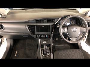 Toyota Corolla Quest 1.8 Plus manual - Image 6