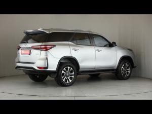 Toyota Fortuner 2.4GD-6 4x4 - Image 2