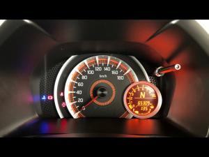 Toyota Vitz 1.0 XR auto - Image 9