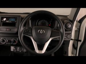 Toyota Vitz 1.0 - Image 8
