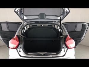 Toyota Vitz 1.0 XR manual - Image 13