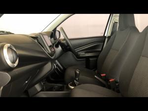 Toyota Vitz 1.0 XR manual - Image 7