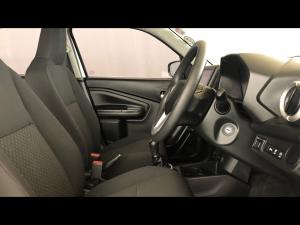 Toyota Vitz 1.0 XR manual - Image 10