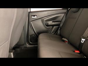 Toyota Vitz 1.0 XR manual - Image 11