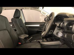 Toyota Hilux 2.4GD-6 double cab 4x4 Raider auto - Image 10