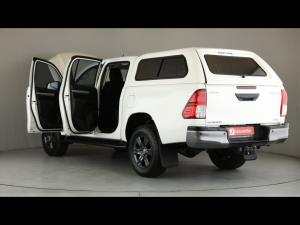 Toyota Hilux 2.4GD-6 double cab 4x4 Raider auto - Image 25