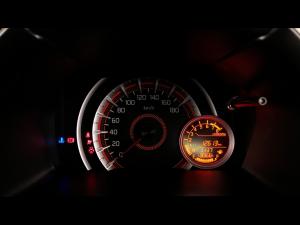 Toyota Vitz 1.0 XR manual - Image 9