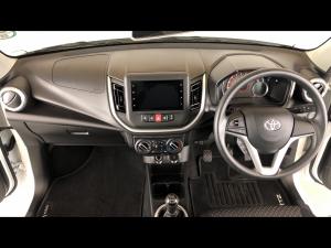Toyota Vitz 1.0 XR manual - Image 6