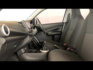 Toyota Vitz 1.0 XR manual - Image 7