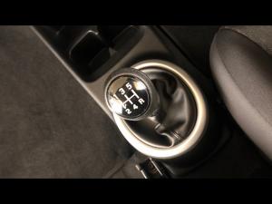 Toyota Vitz 1.0 XR manual - Image 15