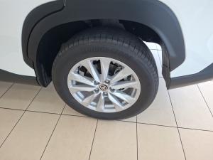 Toyota Corolla Cross 1.8 HEV XS - Image 12