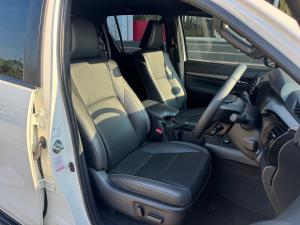 Toyota Hilux 2.8GD-6 48V double cab 4x4 Legend RS - Image 16