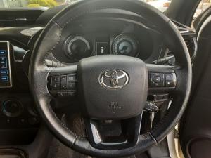 Toyota Hilux 2.4 GD-6 RB Raider automaticE/CAB - Image 8