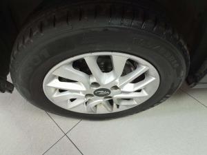 Mahindra KUV 100 1.2 K6+ NXT - Image 10
