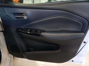 Suzuki Baleno 1.5 GLX automatic - Image 11